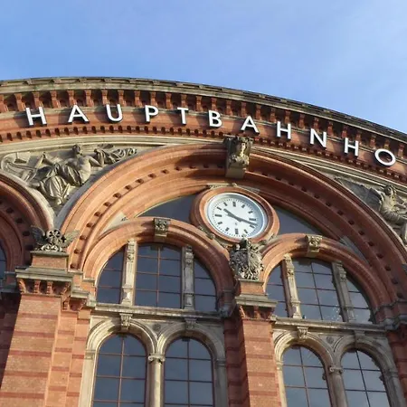 Homestay Premium 'the Port' - Hbf-messe-oevb Arena-city