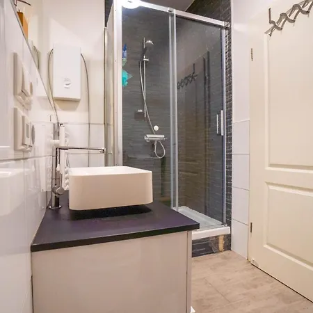 Premium 'the Port' - Hbf-messe-oevb Arena-city Homestay Bremen